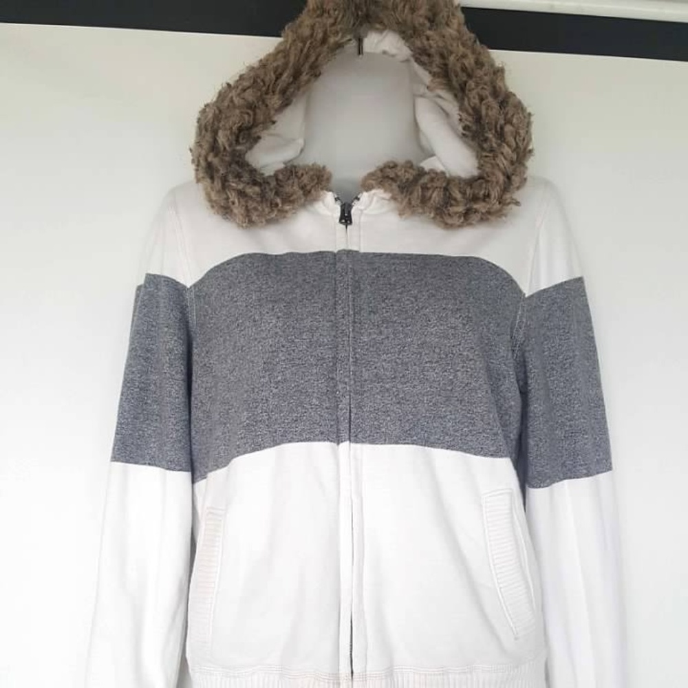 American Eagle Outfitters Fur Trimmed Zip Hoodie